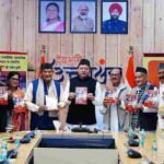 सीएम धामी ने वरिष्ठ पत्रकार जय सिंह रावत की पुस्तक “उत्तराखंड राज्य का नवीन राजनीतिक इतिहास” का किया विमोचन